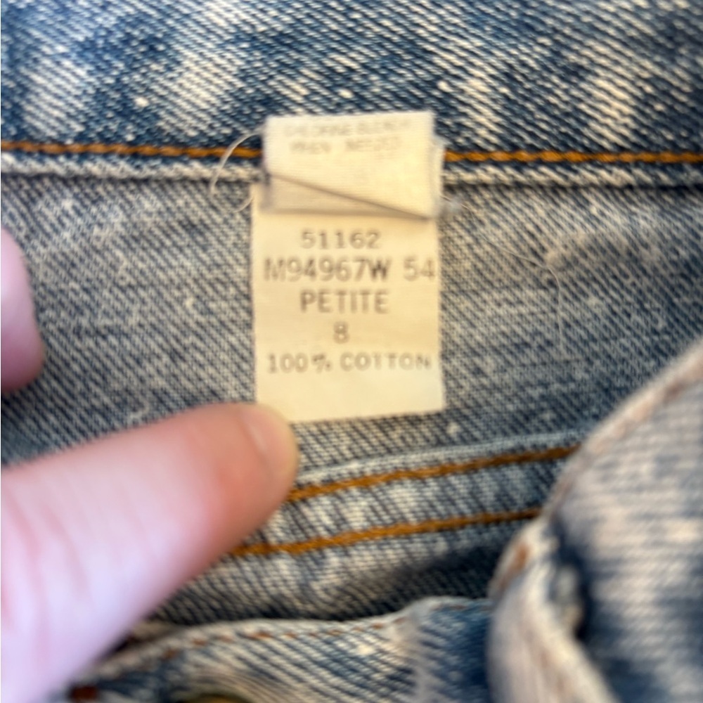 Vintage Chic High Rise Mom Jeans Acid Wash Tapered Leg Size 8P - Picture 8 of 8